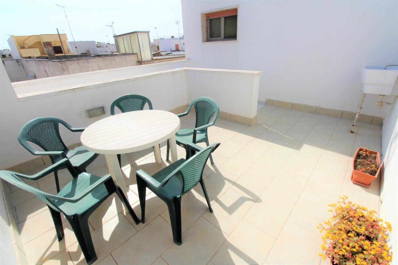 Apartament Trilocale Arancione Climatizzato Con Terrazza Panoramica Torre San Giovanni Ugento Zewnętrze zdjęcie